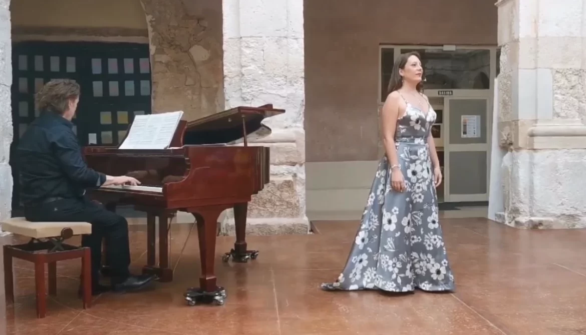 La soprano chilena Javiera Saavedra, ganadora del X Concurso Internacional de Canto Un Futuro DEARTE de Medinaceli