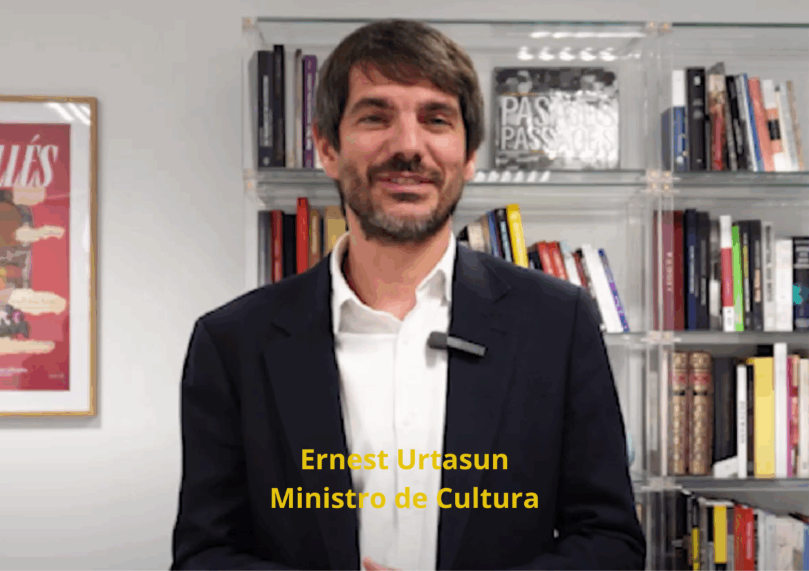 El Ministro de Cultura Urtasun felicita al equipo de Medinaceli CINE